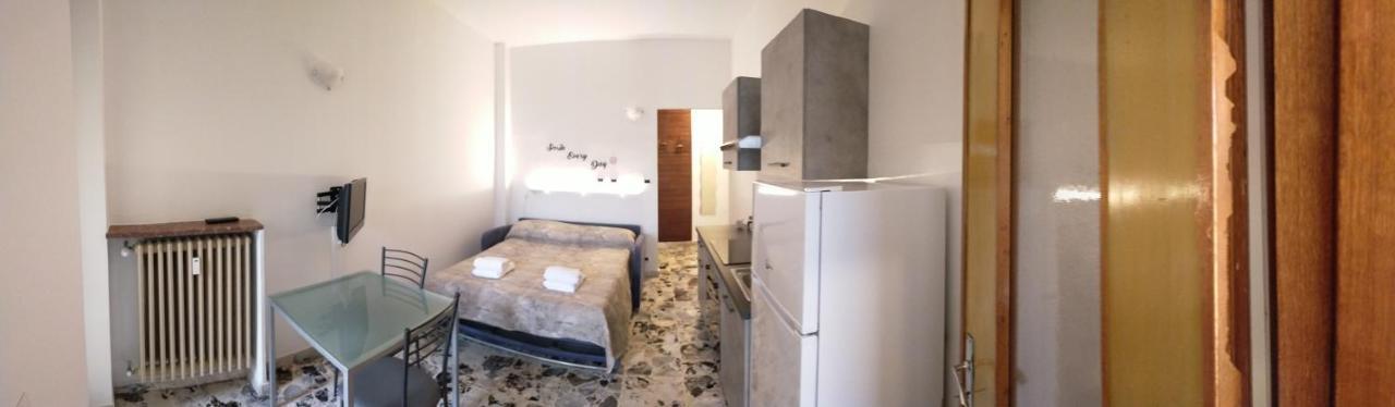 都灵Locazione Turistica Casa Gardenia公寓 外观 照片